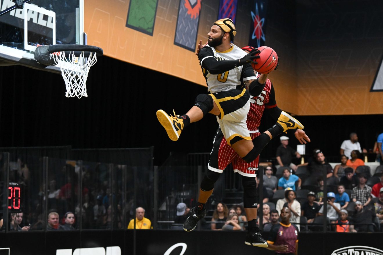 SlamBall-Justin-Holmes-Gryphons