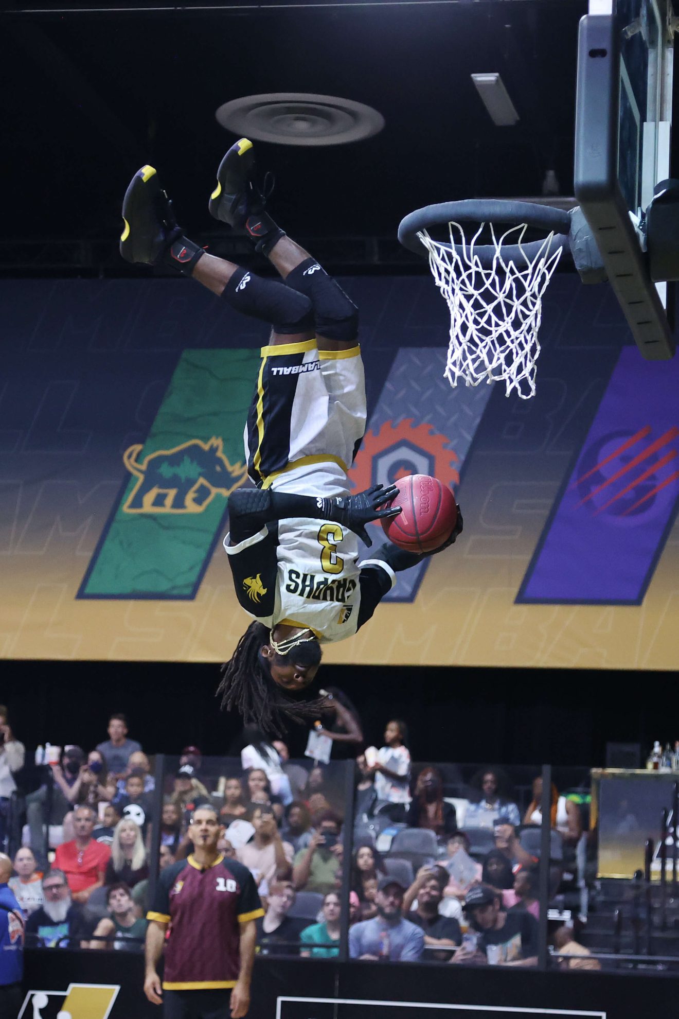 SlamBall-Kyshawn-Jones-Series6-Gryphons